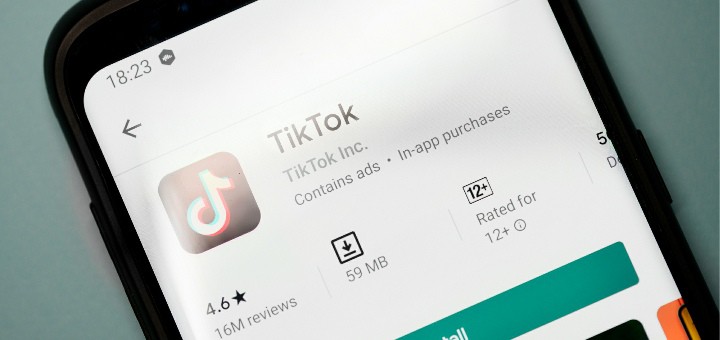 Should You Use TikTok for School Marketing in 2022?